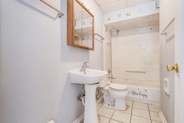 419 157th Street, Calumet City, IL 60409