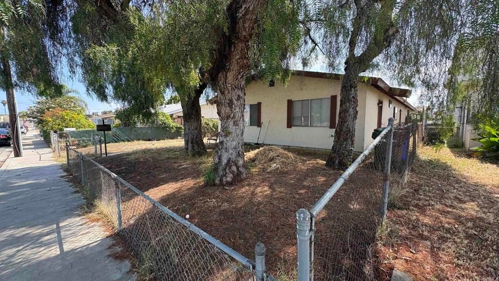 Image 4 of property listing at 1161 63 12th Street, Imperial Beach, CA 91932