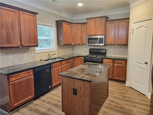 908 Upland Ives Drive, Buford, GA 30518