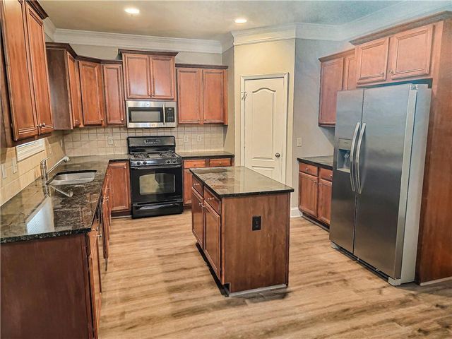 908 Upland Ives Drive, Buford, GA 30518
