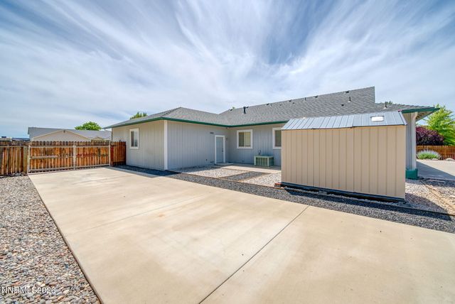15 Caterpillar Court, Sparks, NV 89441