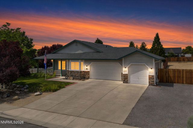 15 Caterpillar Court, Sparks, NV 89441