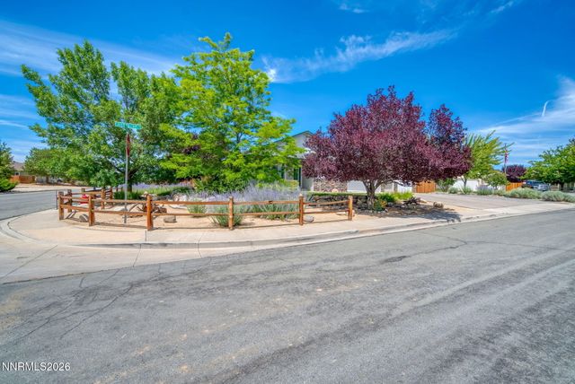15 Caterpillar Court, Sparks, NV 89441