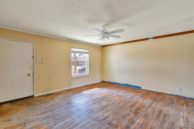 2145 Kingsford Drive, Florissant, MO 63031