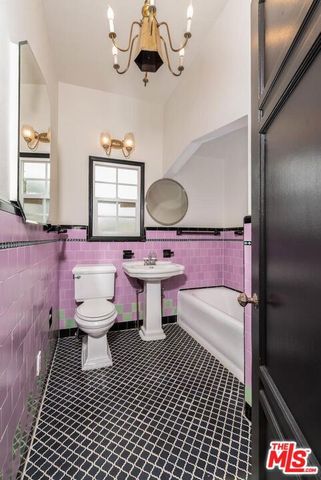 3725 Arbolada Road, Los Angeles, CA 90027