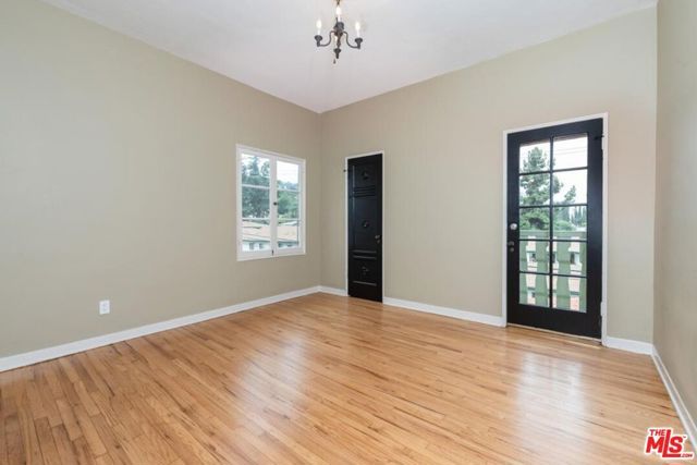 3725 Arbolada Road, Los Angeles, CA 90027