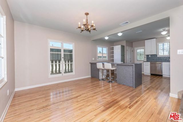 3725 Arbolada Road, Los Angeles, CA 90027