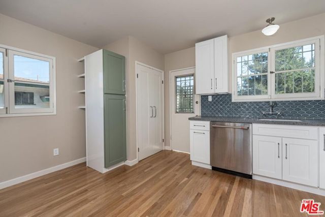 3725 Arbolada Road, Los Angeles, CA 90027