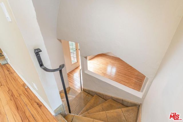 3725 Arbolada Road, Los Angeles, CA 90027