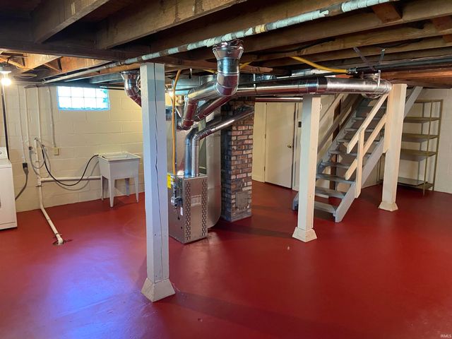 706 S Lake Street, South Bend, IN 46619