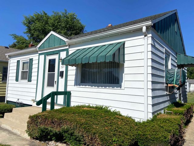 706 S Lake Street, South Bend, IN 46619