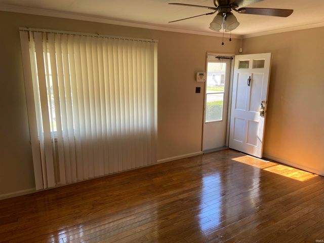 706 S Lake Street, South Bend, IN 46619
