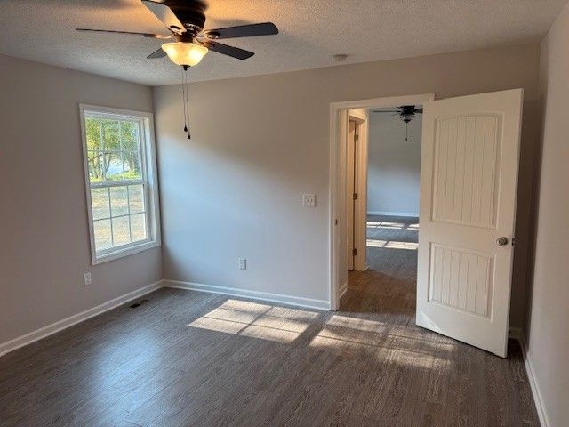 4214 Riley Creek Rd, Normandy, TN 37360