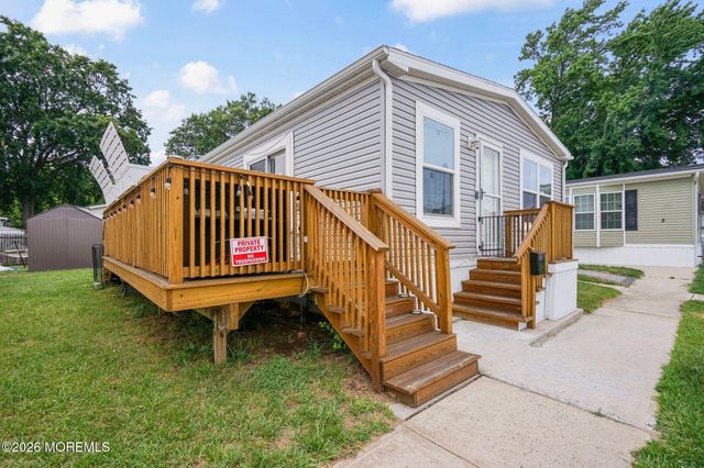 2 Justin Court, Hazlet, NJ 07730