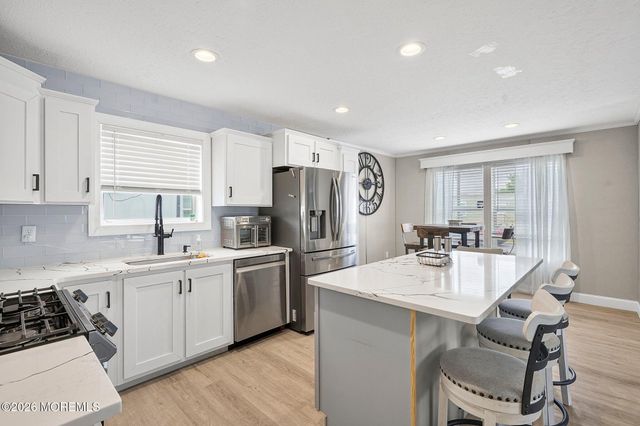 2 Justin Court, Hazlet, NJ 07730