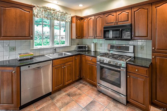 147 Ridgeway Street, Mount Vernon, NY 10552