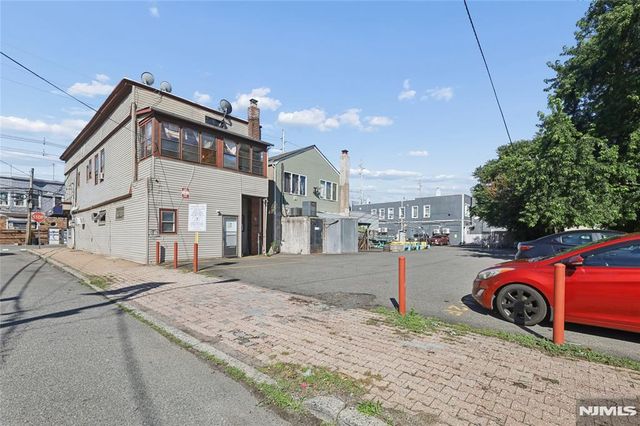 604 Van Houten Avenue, Clifton, NJ 07013