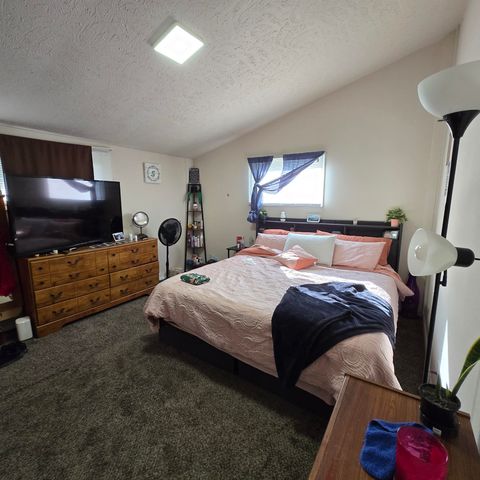 147-149 Hoover Ct, Salina, KS 67401