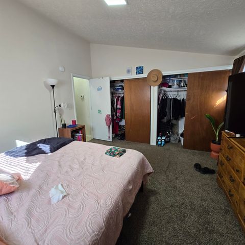 147-149 Hoover Ct, Salina, KS 67401