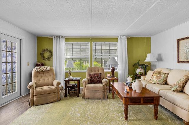 8 COCOS PLUMOSA DRIVE A, Eustis, FL 32726