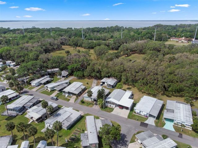 8 COCOS PLUMOSA DRIVE A, Eustis, FL 32726