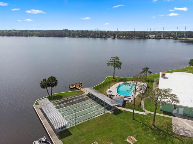 8 COCOS PLUMOSA DRIVE A, Eustis, FL 32726
