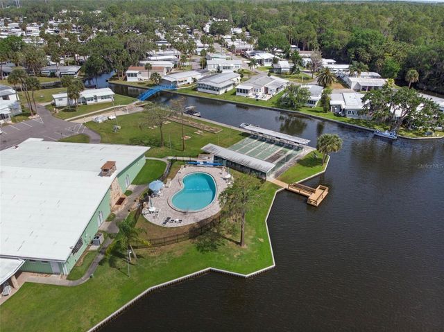 8 COCOS PLUMOSA DRIVE A, Eustis, FL 32726