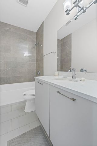 815 Laurel Avenue 403, Highland Park, IL 60035