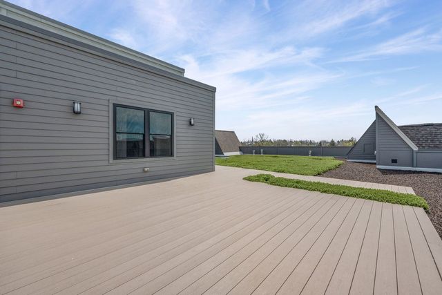 815 Laurel Avenue 403, Highland Park, IL 60035