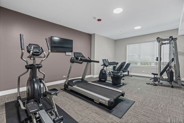 815 Laurel Avenue 403, Highland Park, IL 60035