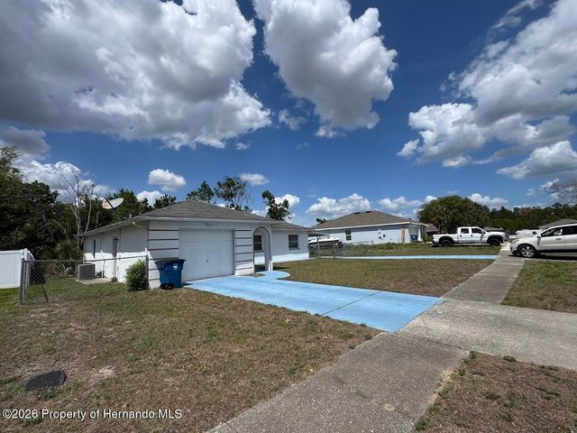 5317 Woodridge Lane, Spring Hill, FL 34609