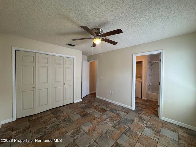 5317 Woodridge Lane, Spring Hill, FL 34609