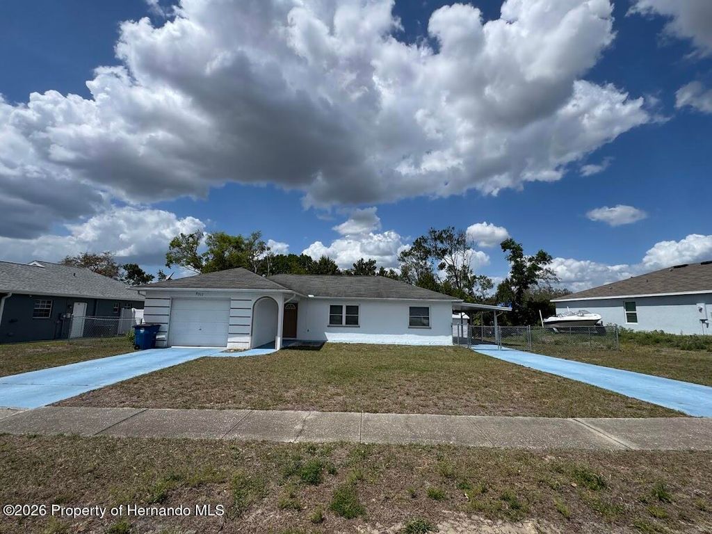 5317 Woodridge Lane, Spring Hill, FL 34609