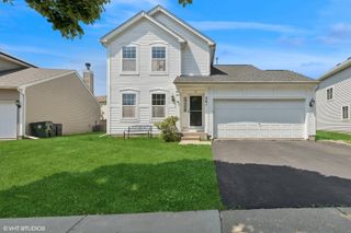 261 E CAMDEN Lane, Round Lake Beach, IL 60073