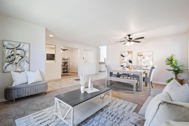 609 Roadrunner Dr, Patterson, CA 95363