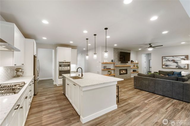 12956 186th Ave E, Bonney Lake, WA 98391