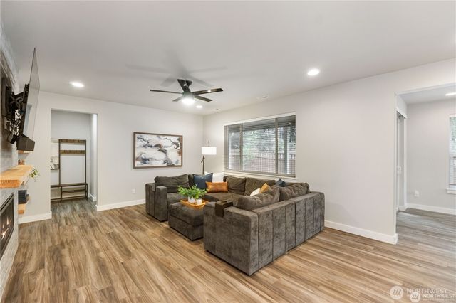 12956 186th Ave E, Bonney Lake, WA 98391