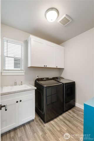 12956 186th Ave E, Bonney Lake, WA 98391