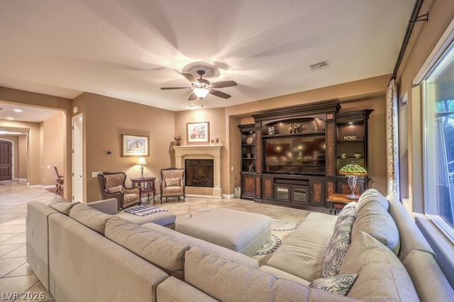 2712 Marie Antoinette Street, Henderson, NV 89044