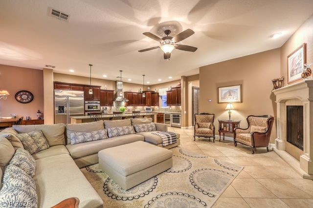 2712 Marie Antoinette Street, Henderson, NV 89044