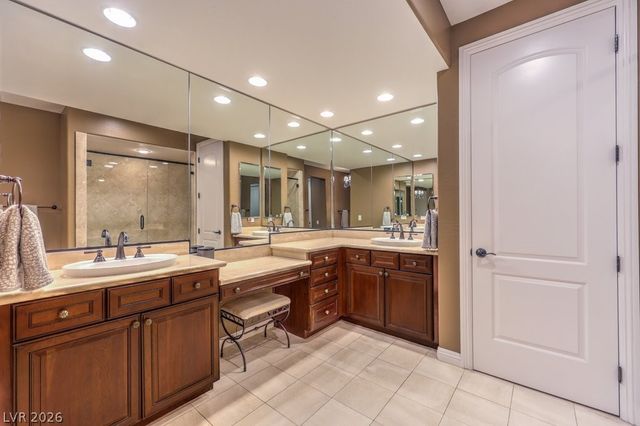2712 Marie Antoinette Street, Henderson, NV 89044