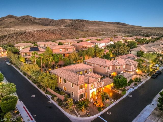 2712 Marie Antoinette Street, Henderson, NV 89044