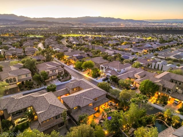 2712 Marie Antoinette Street, Henderson, NV 89044