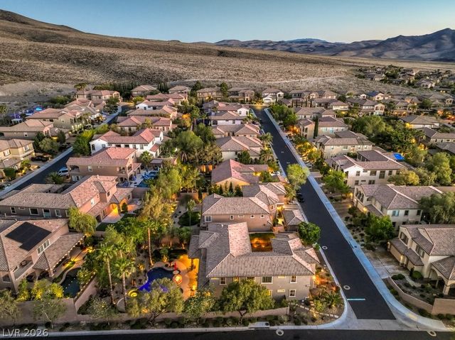 2712 Marie Antoinette Street, Henderson, NV 89044