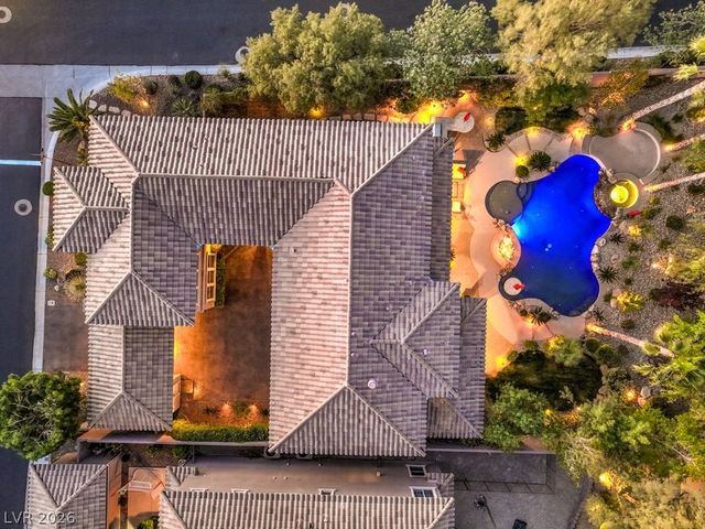 2712 Marie Antoinette Street, Henderson, NV 89044