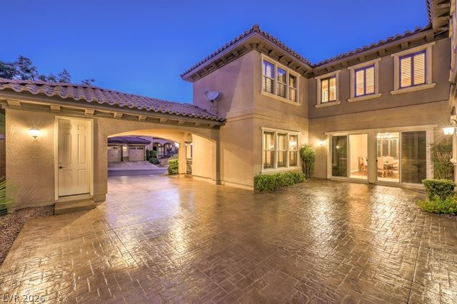 2712 Marie Antoinette Street, Henderson, NV 89044