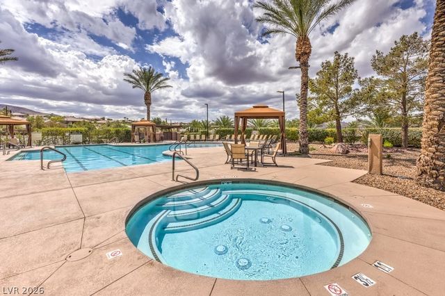 2712 Marie Antoinette Street, Henderson, NV 89044
