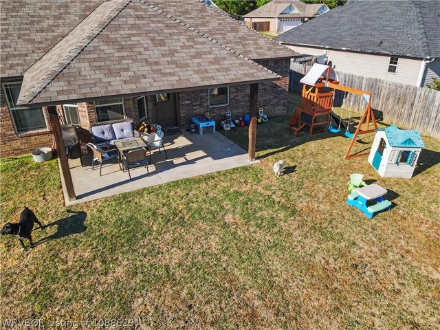 139 Pine Street, Greenwood, AR 72936