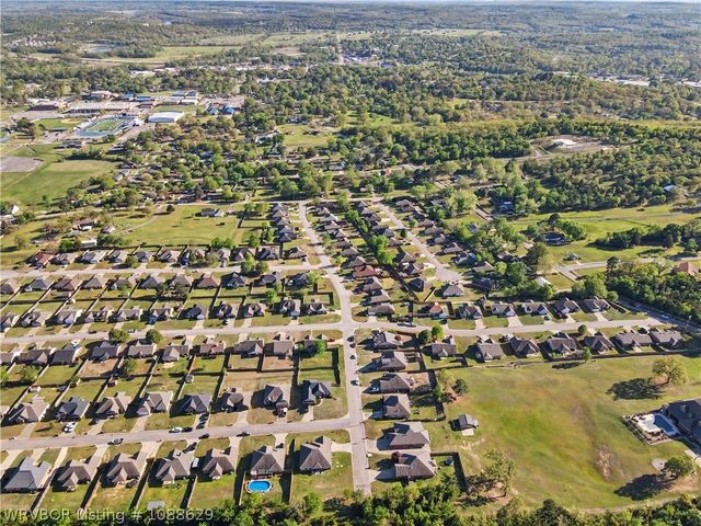 139 Pine Street, Greenwood, AR 72936