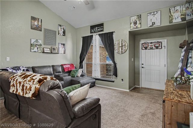 139 Pine Street, Greenwood, AR 72936